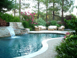 Bể bơi nhỏ đẹp cho khuôn viên sân vườn